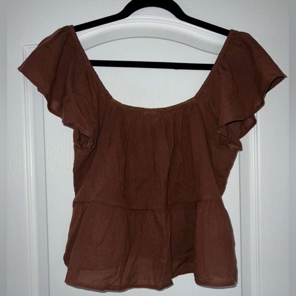 Melrose and Market Square Neck Flutter Sleeve Top
